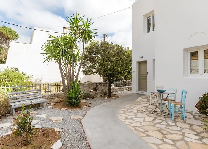 Aeolos Erato Villa *