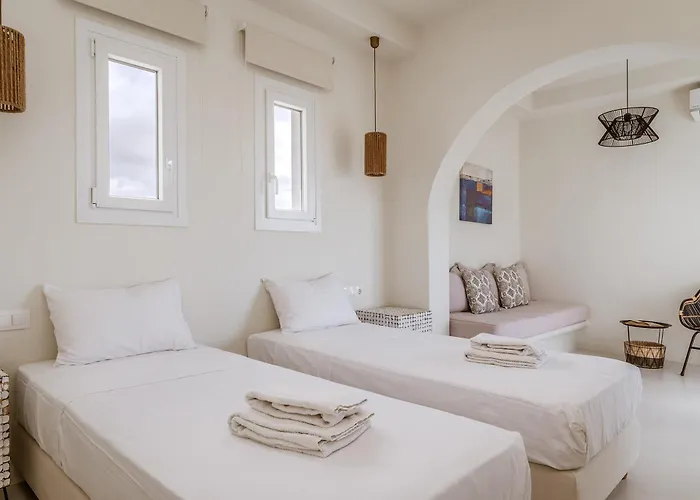 Aeolos Erato Villa *